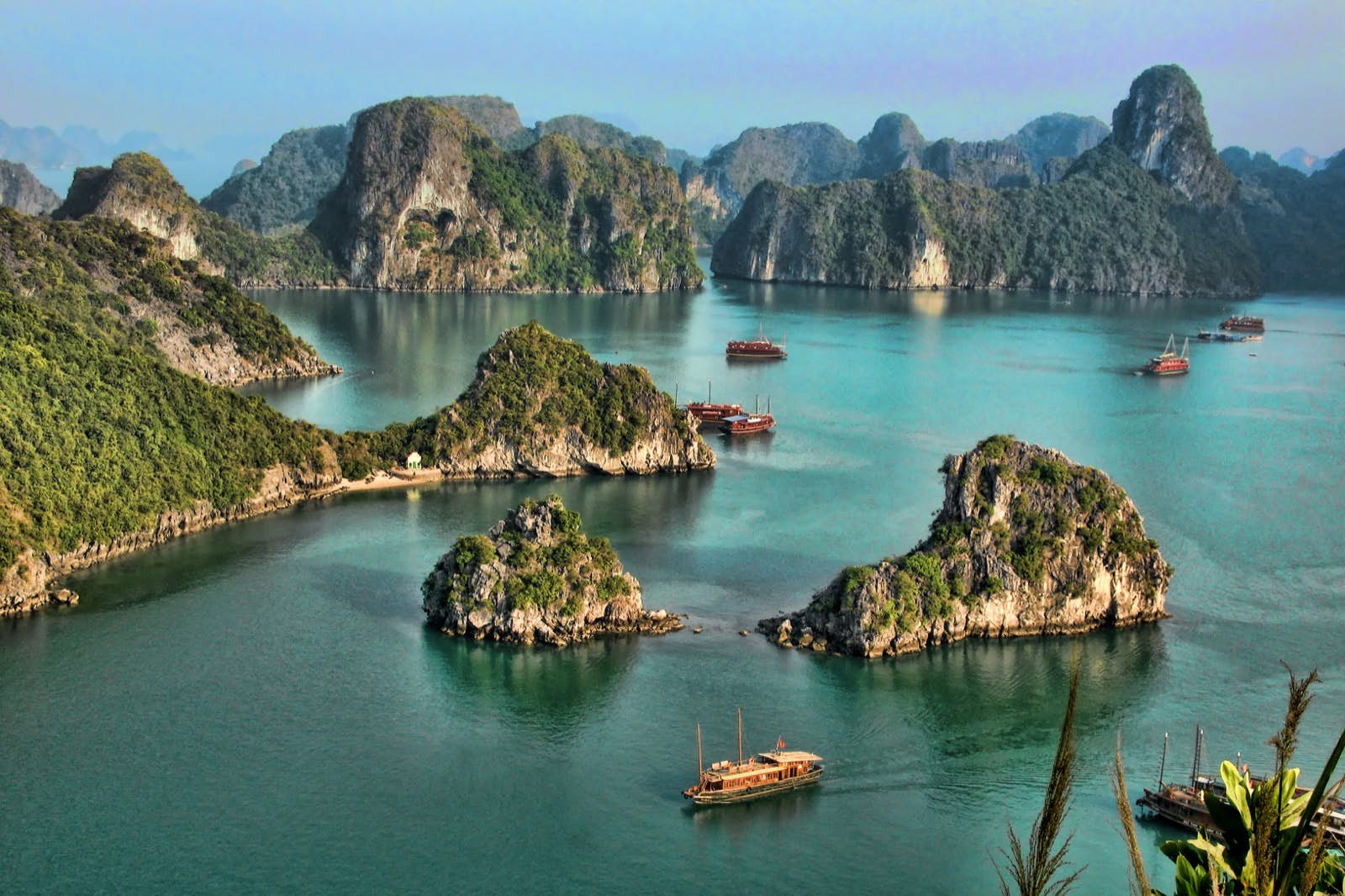 viajes a la Bahía de Halong |  Vietnam, Asia - Lonely Planet