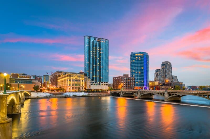 25 Fun & Best Things to Do in Grand Rapids, Michigan