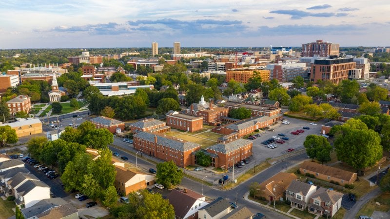 21 Fun & Best Things to Do in Lexington, Kentucky